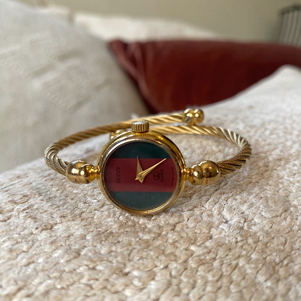 Vintage Gucci 2047.1L Logo Dial Gold Plated Rope Cable Quartz Women's Watch